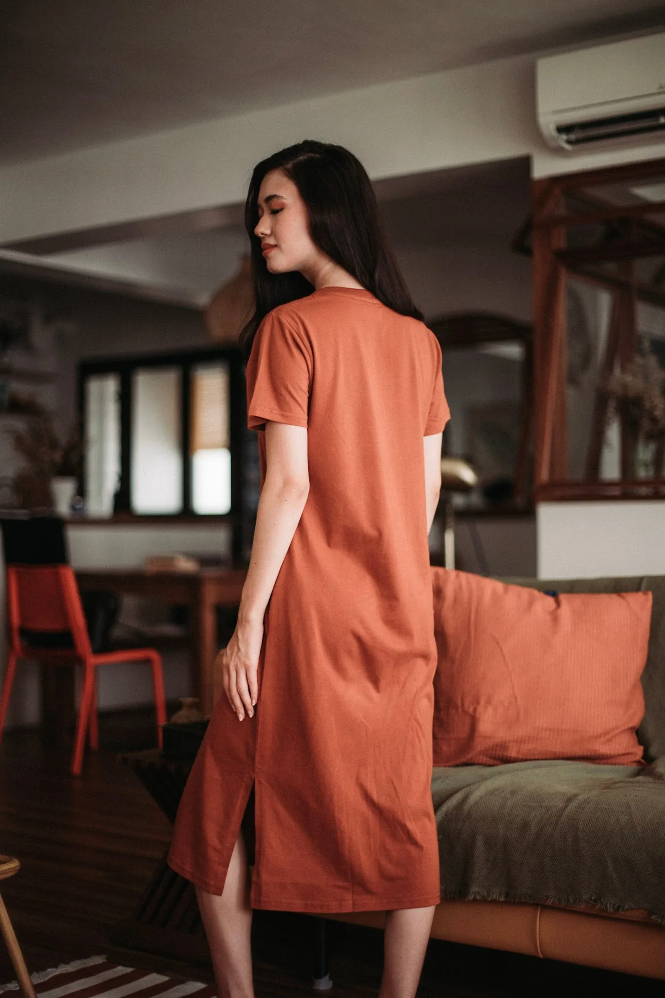 [Closed] V Neck Midi Dress