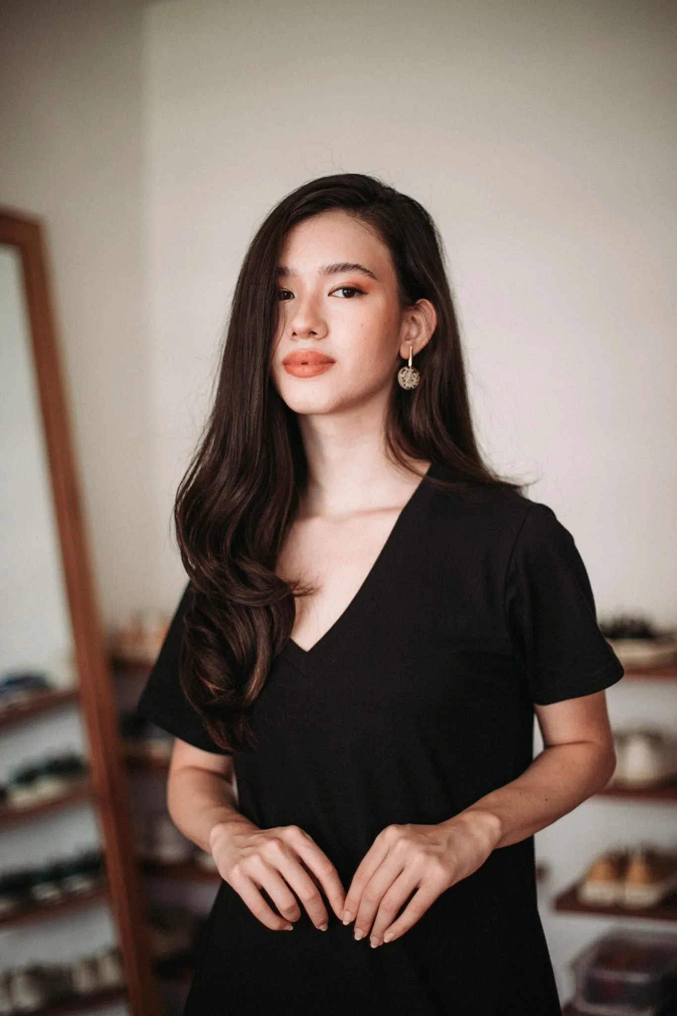 [Closed] V Neck Midi Dress