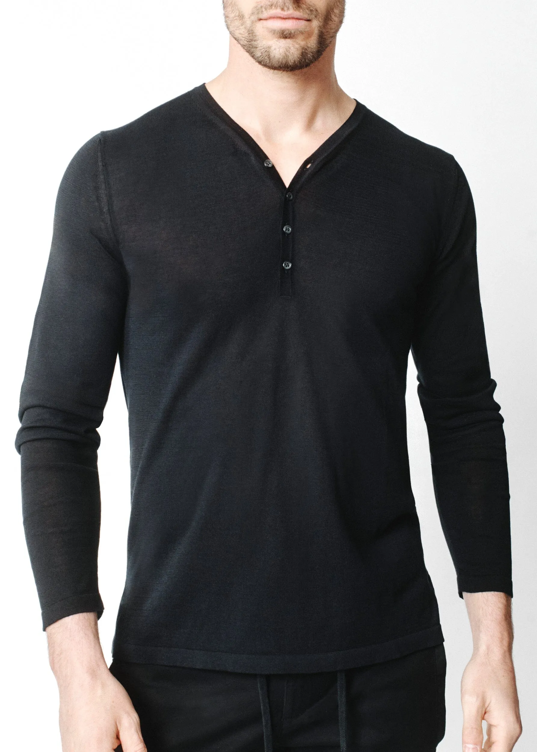 LONG-SLEEVED HENLEY