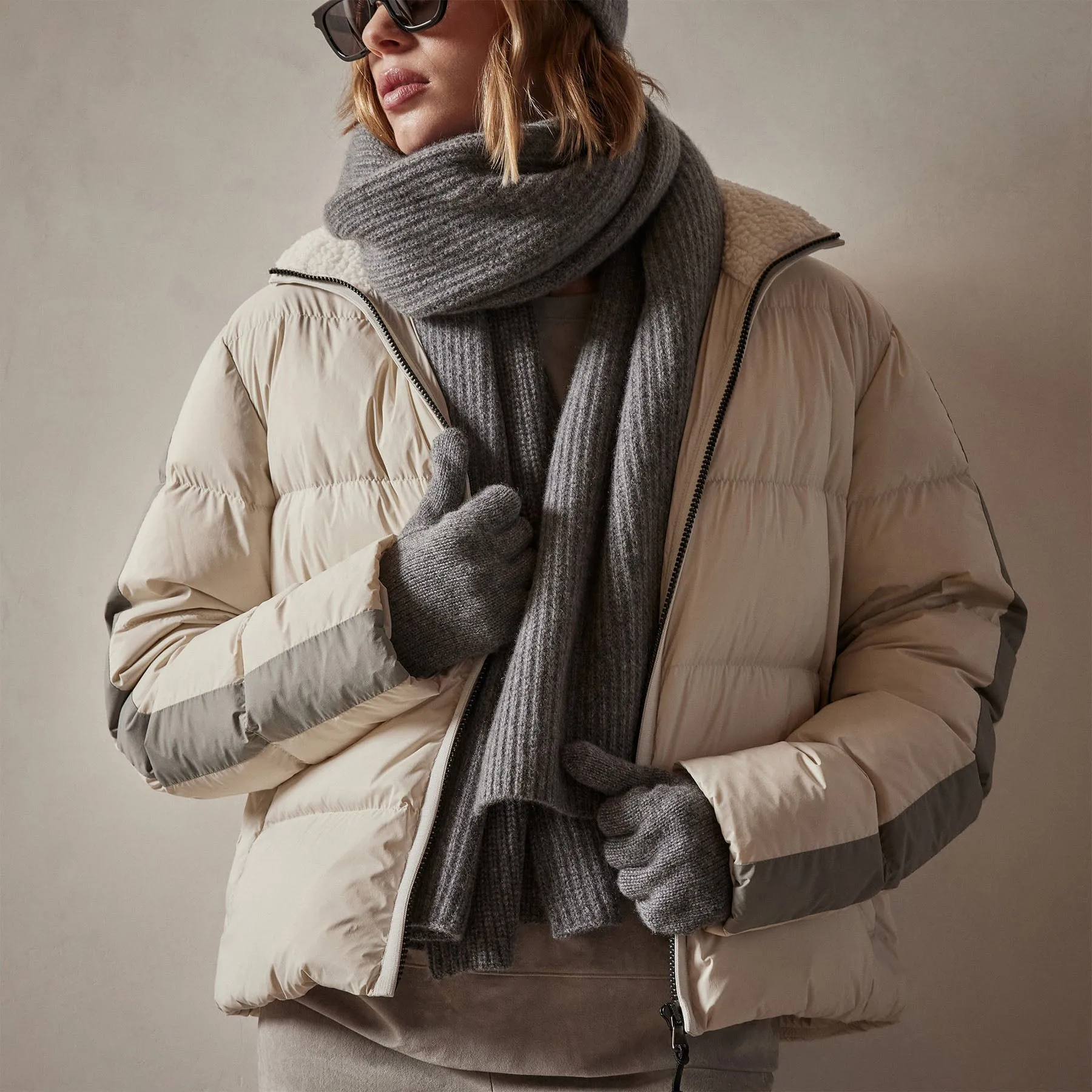 Side Stripe Puffer Jacket - Cloud/Silver