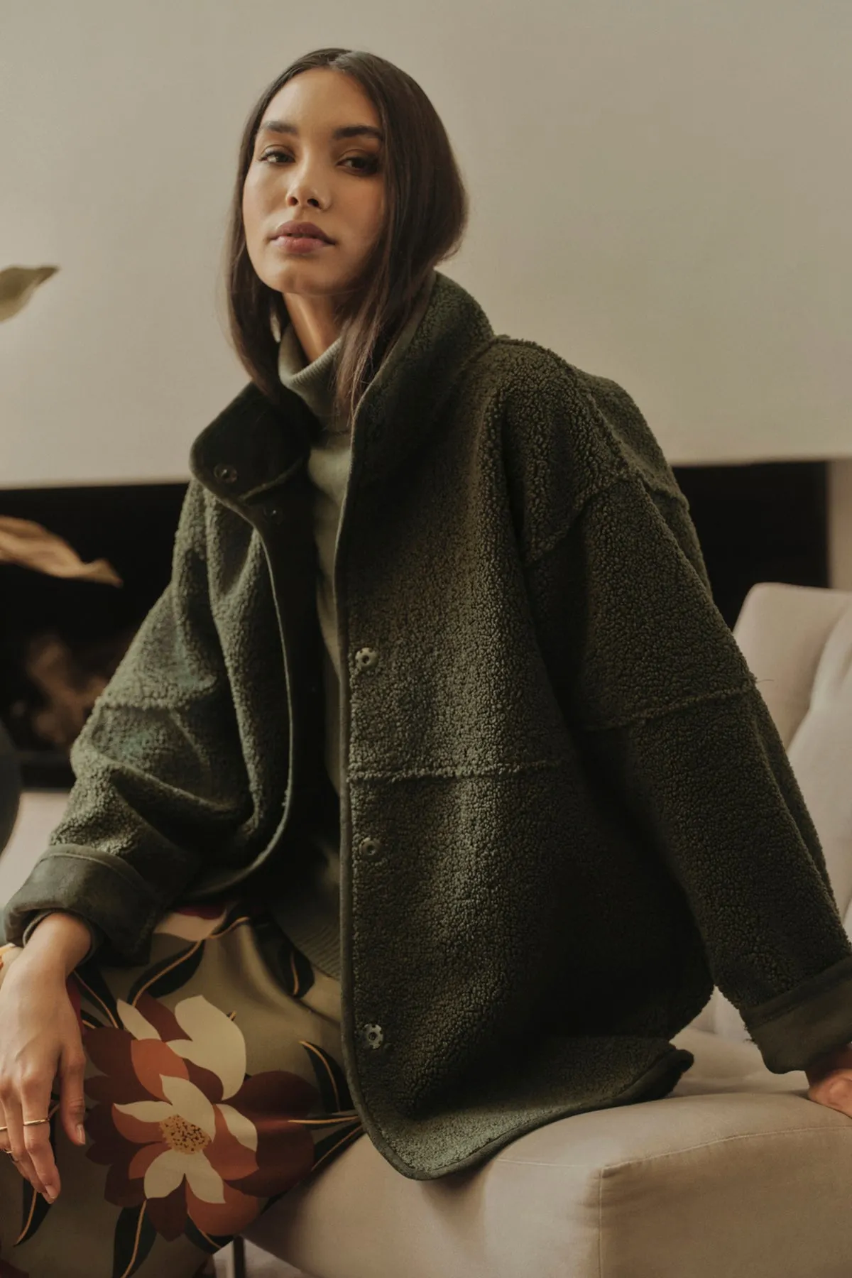 Velvet by Graham & Spencer Albany 03 Luxe Sherpa Reversible Jacket | Army